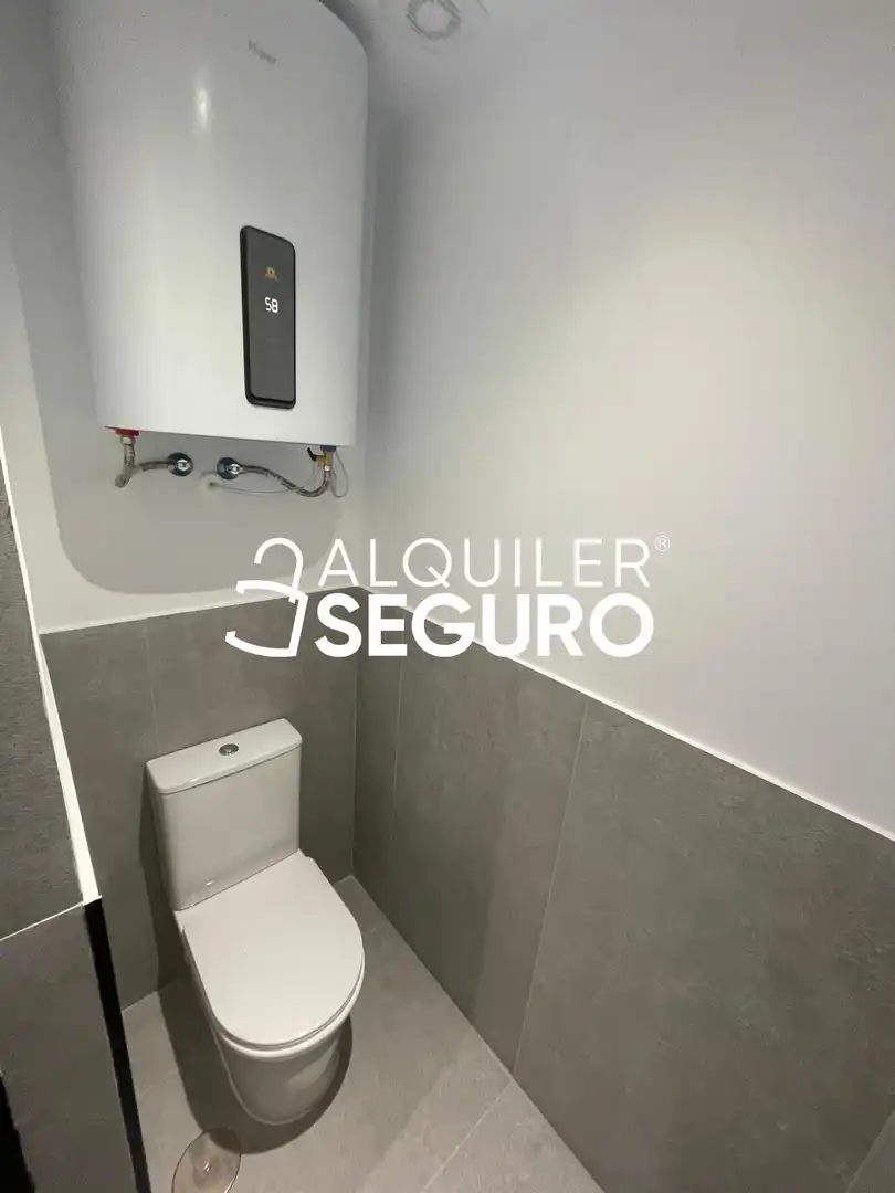 Bany de Pis de lloguer en San Sebastián de los Reyes amb Aire condicionat i Calefacció