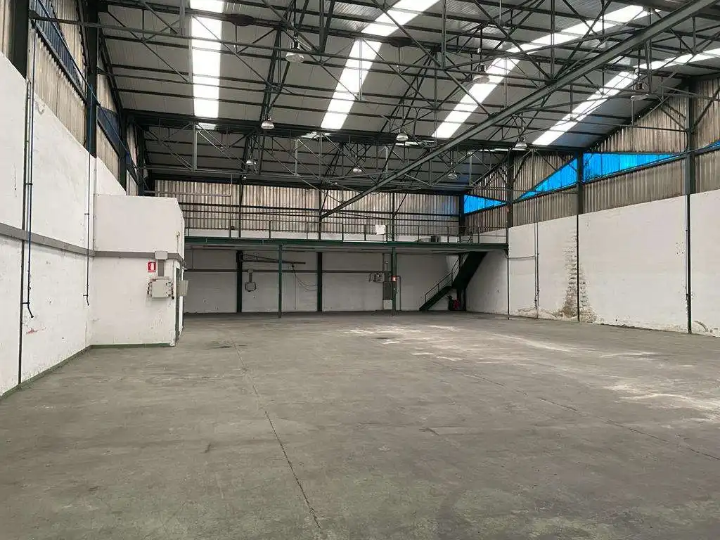 Fabrikhallen zur Miete in Asteasu