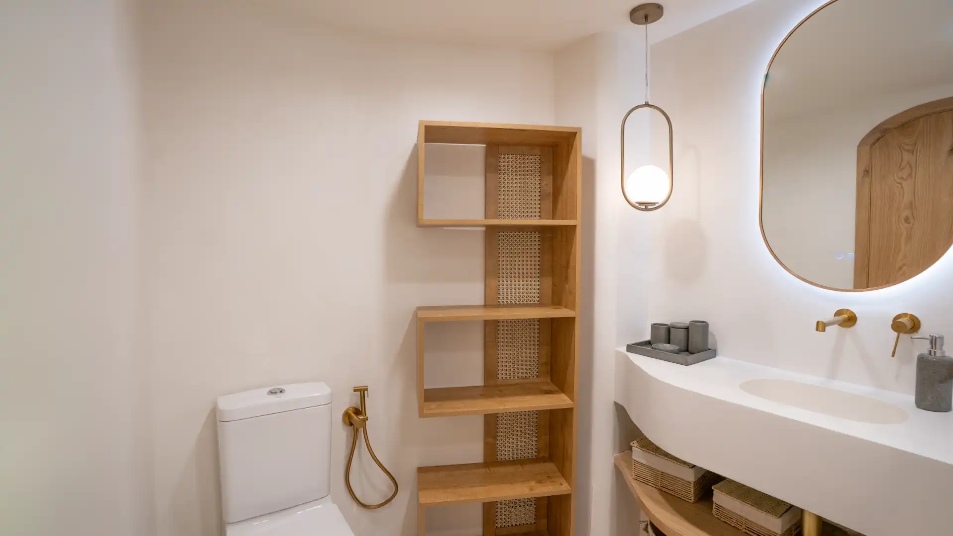 Badezimmer von Wohnungen zur Miete in Marbella mit Klimaanlage, Heizung und Terrasse