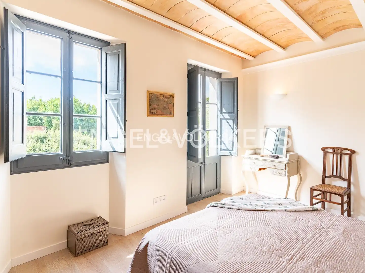 Habitación de Casa adosada de alquiler en Alella con Aire acondicionado, Calefacción y Jardín privado