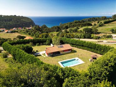Xalet amb piscina en venda a Villaverde de la Marina
