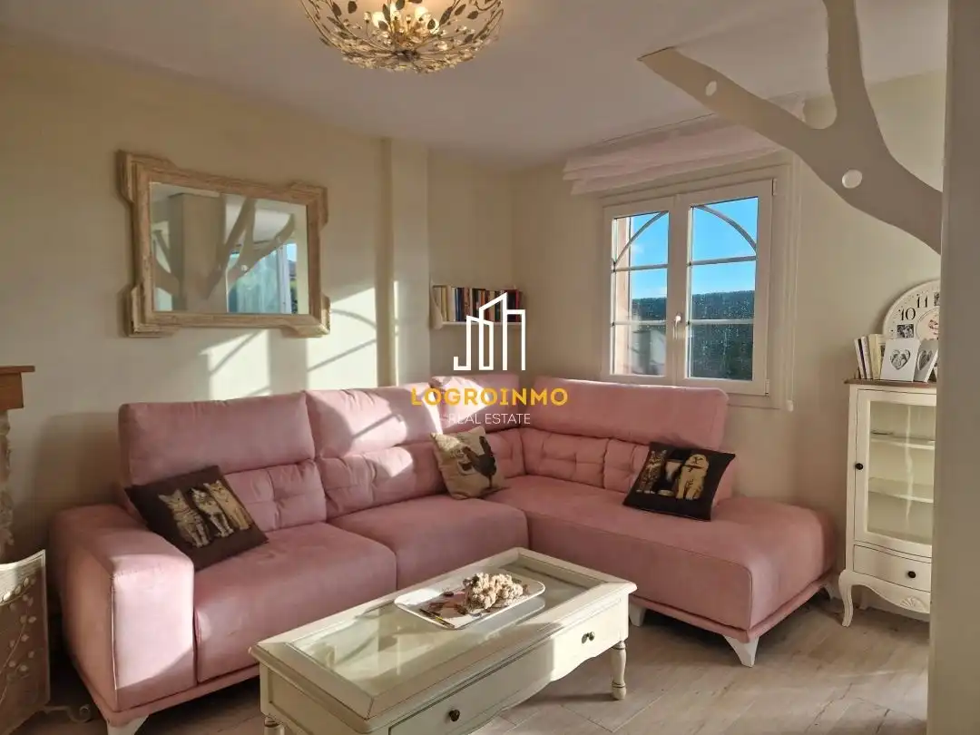 Living room of Houses for sale in Lapoblación  with Heating, Private garden and Parquet flooring