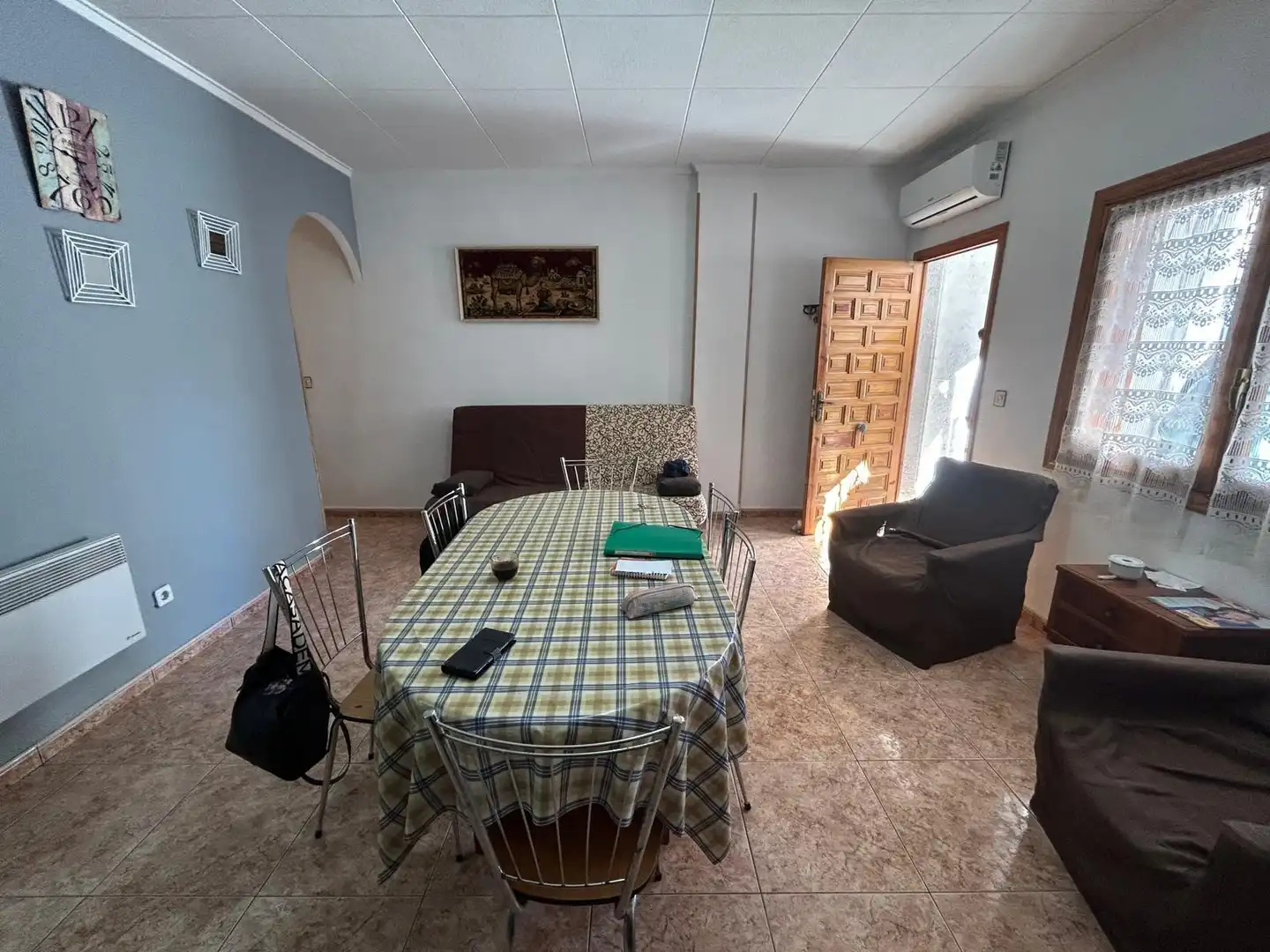 Menjador de Apartament en venda en Torrevieja amb Aire condicionat, Terrassa i Moblat