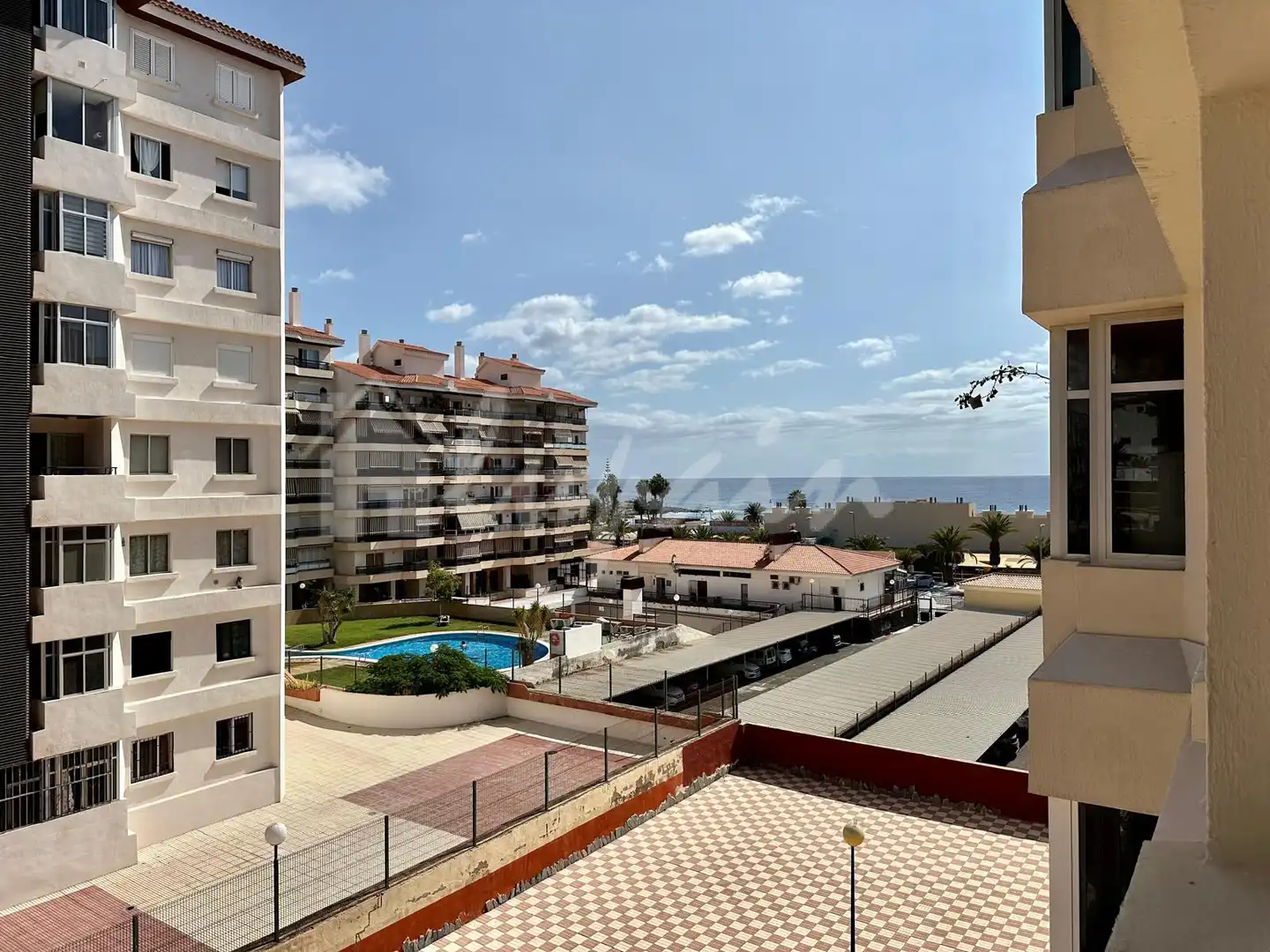 Vista exterior de Apartamento en venta en Arona