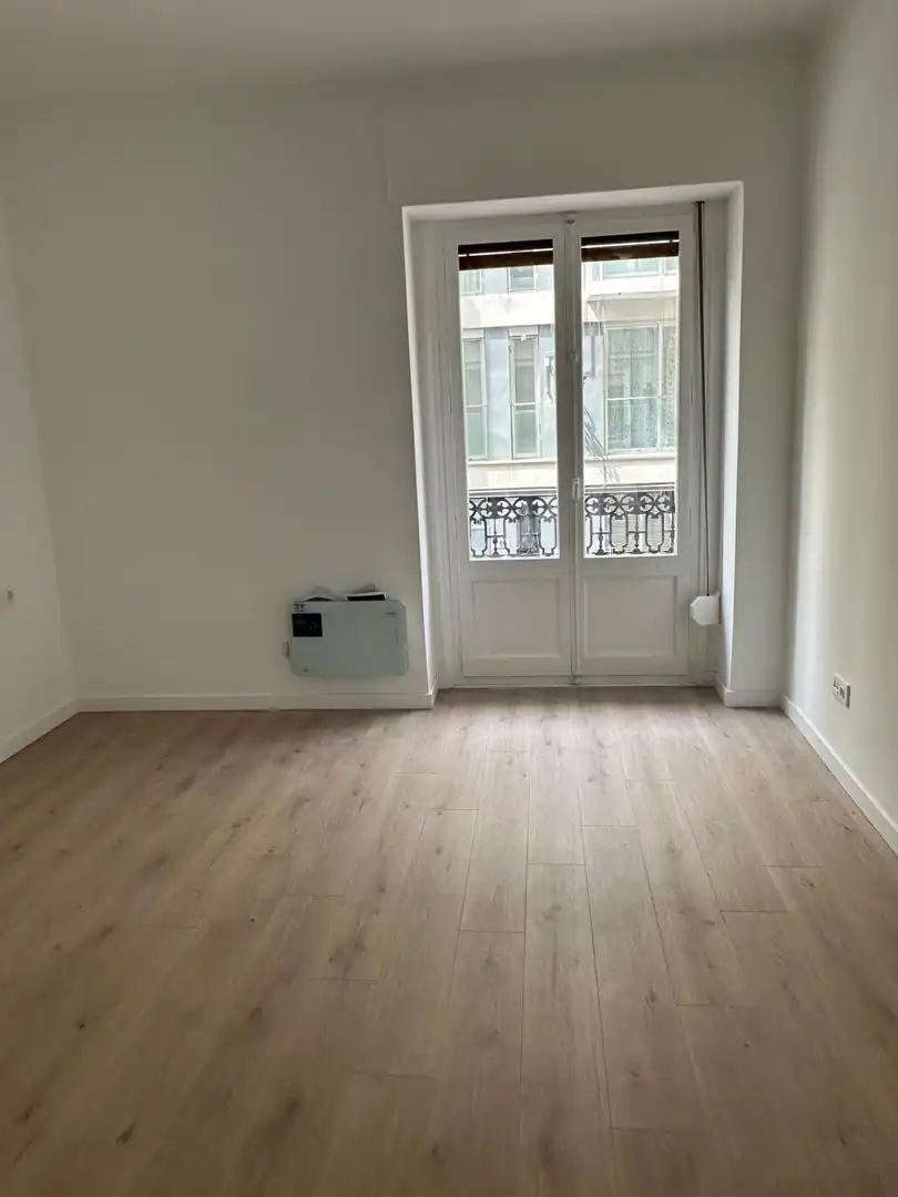 Habitación de Apartamento de alquiler en Valencia