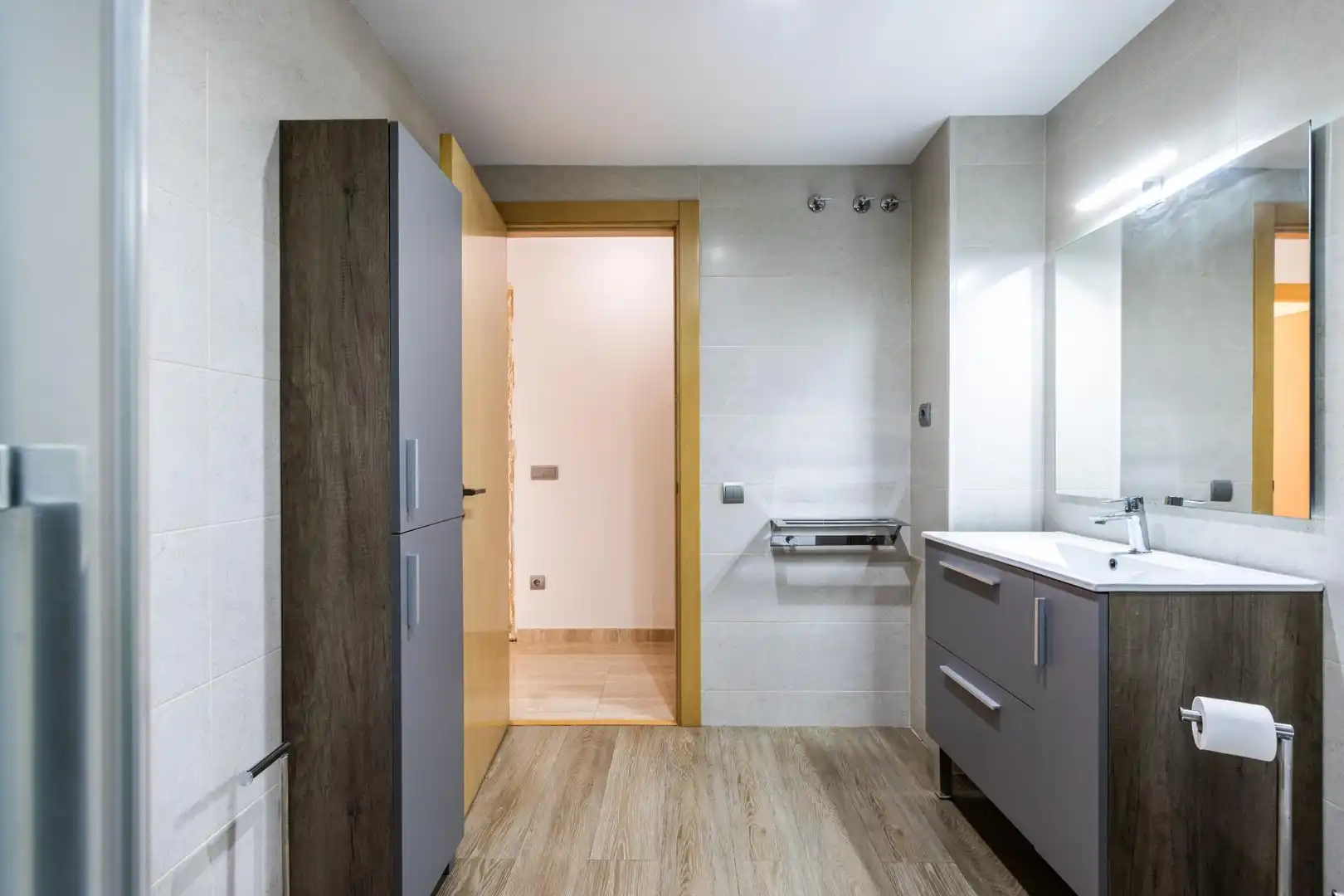 Baño de Piso en venta en Sabadell con Aire acondicionado, Calefacción y Terraza