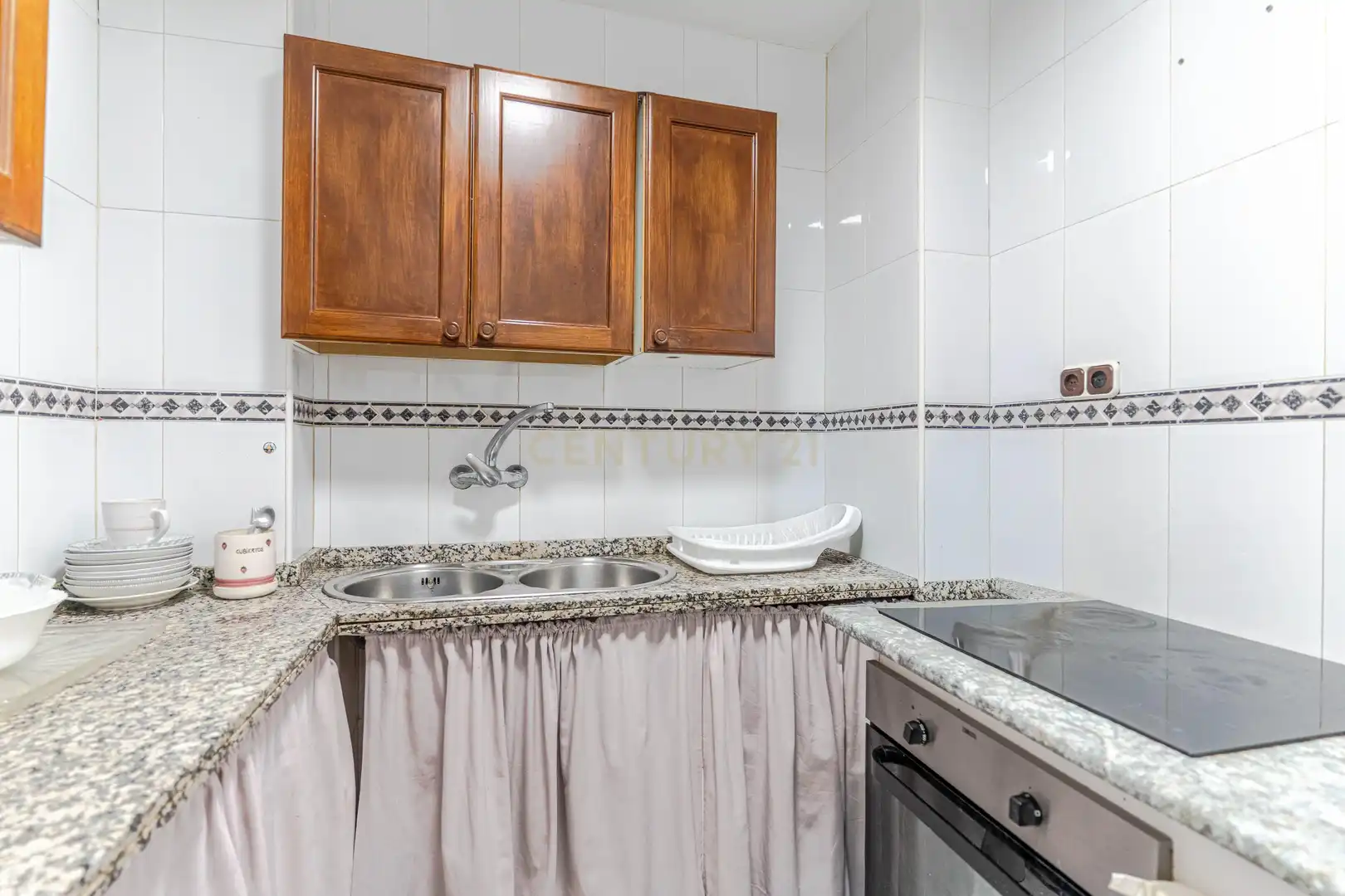 Cuina de Casa o xalet en venda en Avda. De los Ogíjares