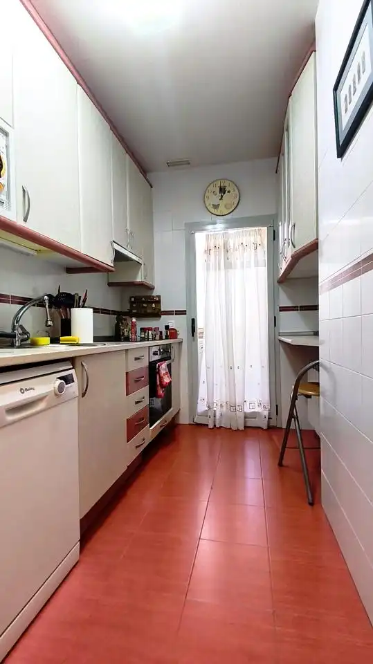 Cuina de Planta baixa de lloguer en Madrid amb Aire condicionat, Calefacció i Parquet