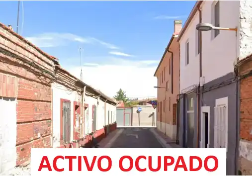 Vista exterior de Casa adosada en venta en Valladolid