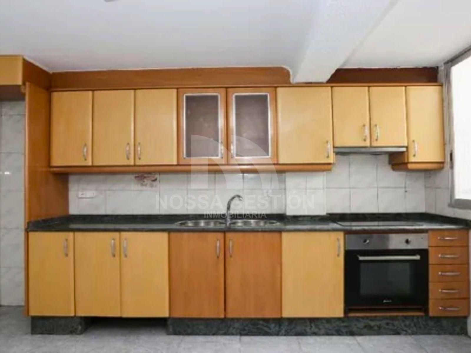 Cocina de Piso en venta en  Valencia Capital con Balcón