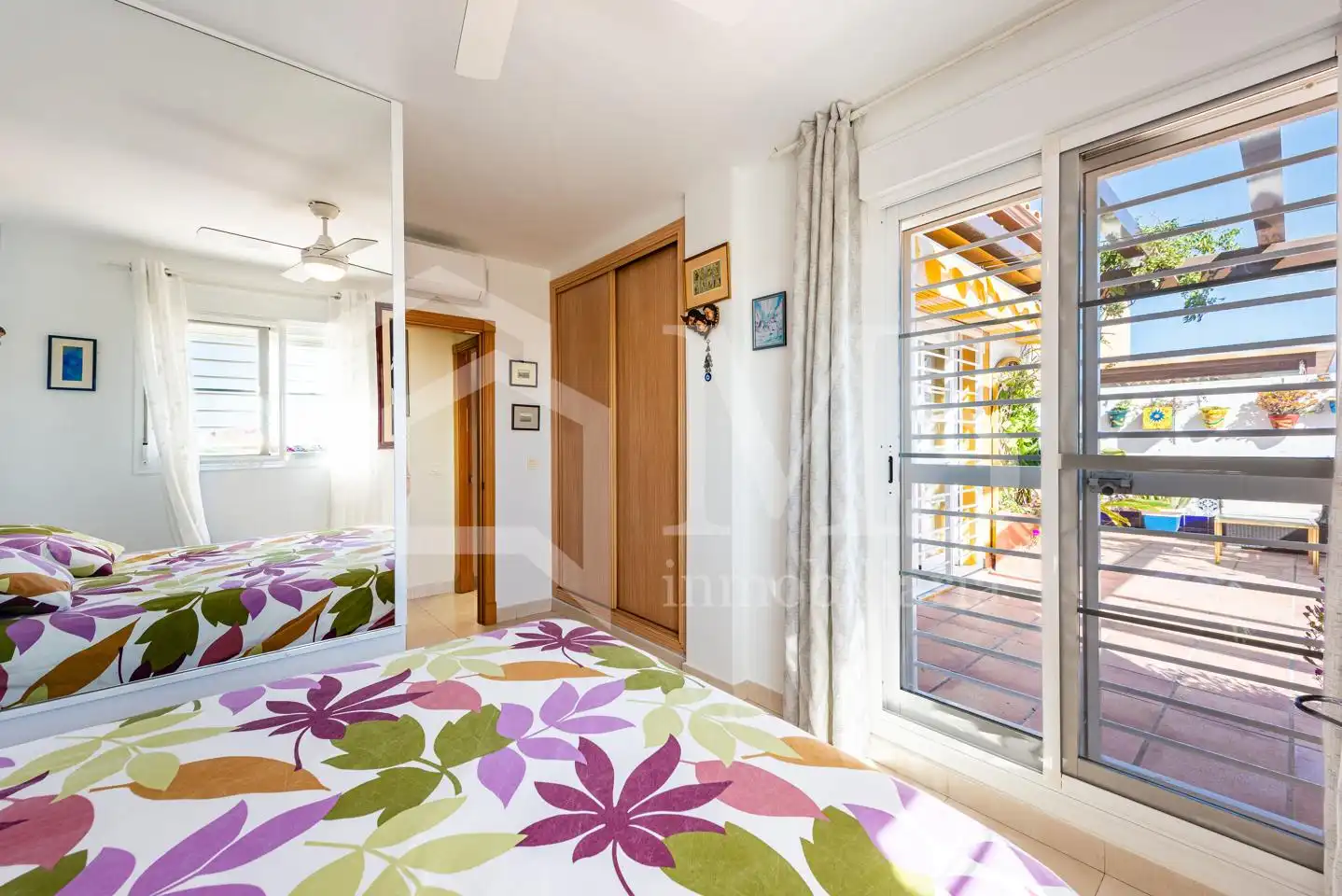 Schlafzimmer von Dachboden zum Verkauf in Vélez-Málaga mit Klimaanlage, Terrasse und Abstellraum