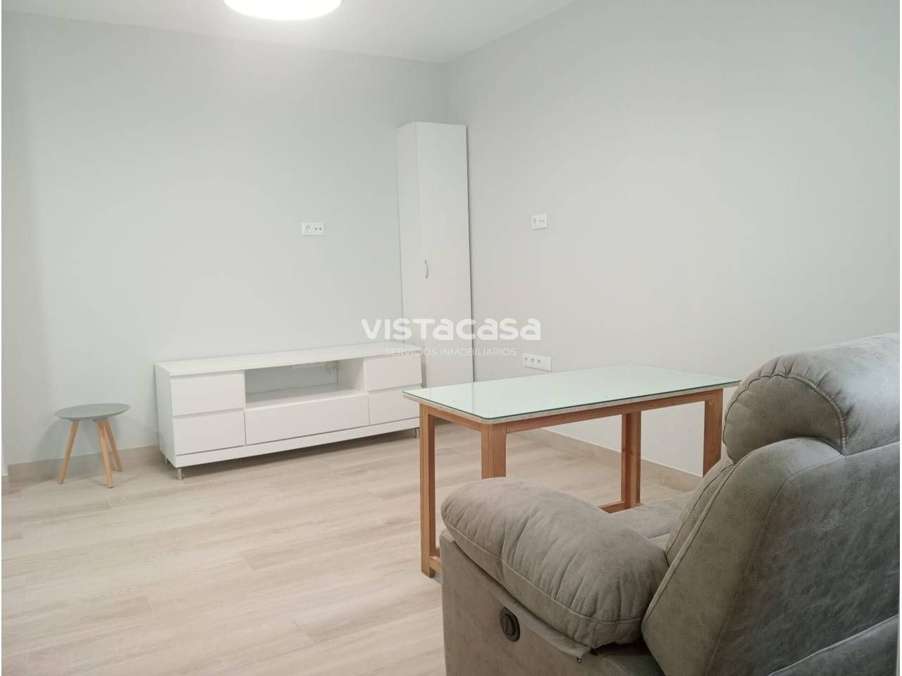 Bedroom of Flat to rent in Mairena del Alcor  with Heating, Terrace and Furnished