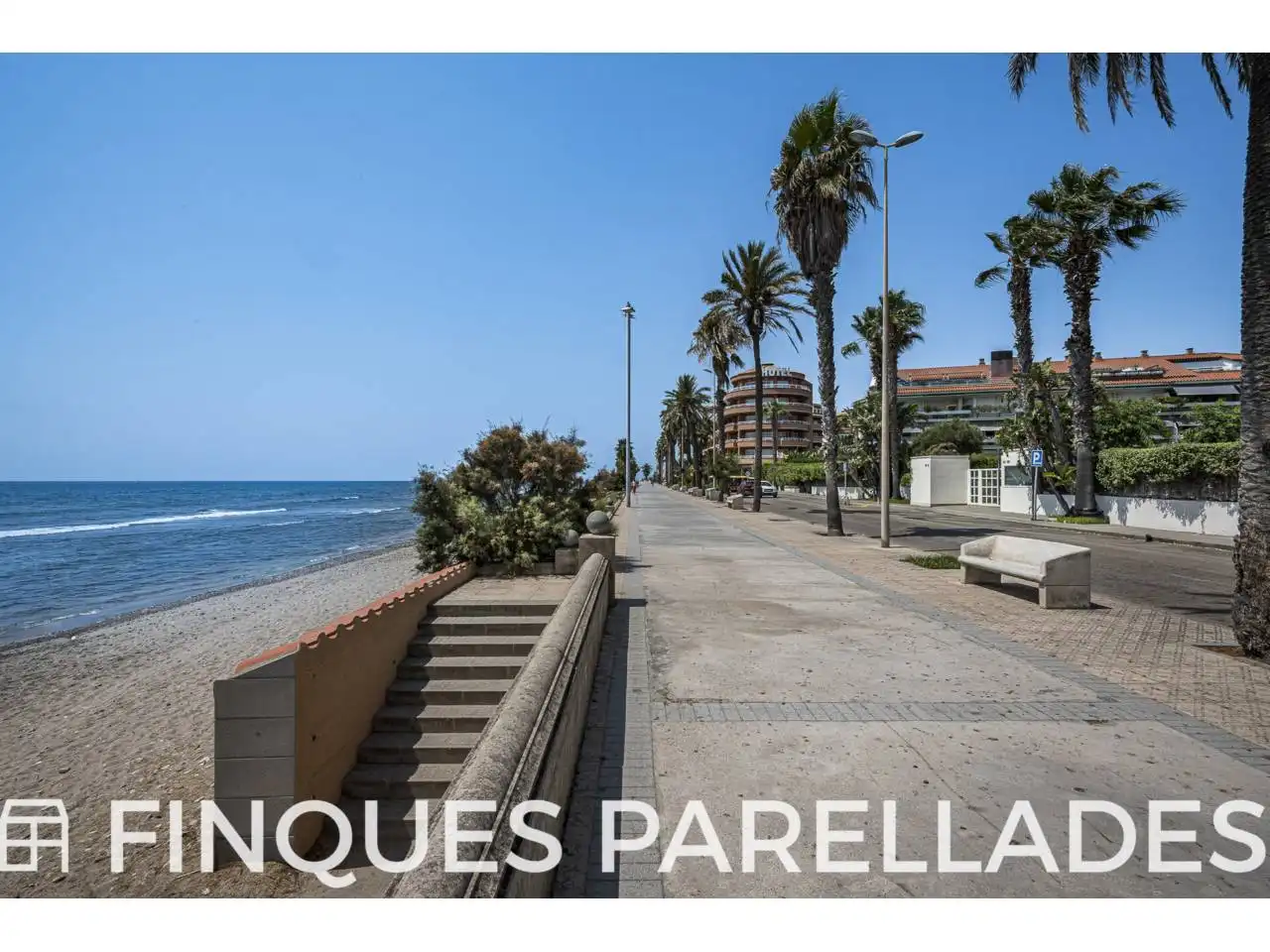 Exterior view of Flat for sale in Sitges  with Air Conditioner, Heating and Terrace