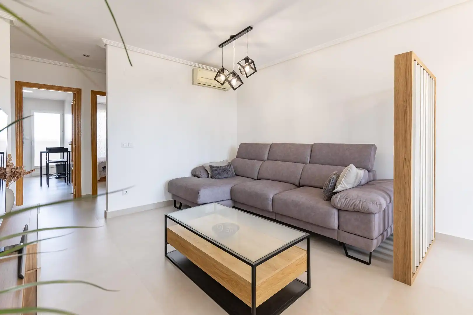 Sala d'estar de Casa adosada en venda en Turís amb Aire condicionat, Calefacció i Terrassa