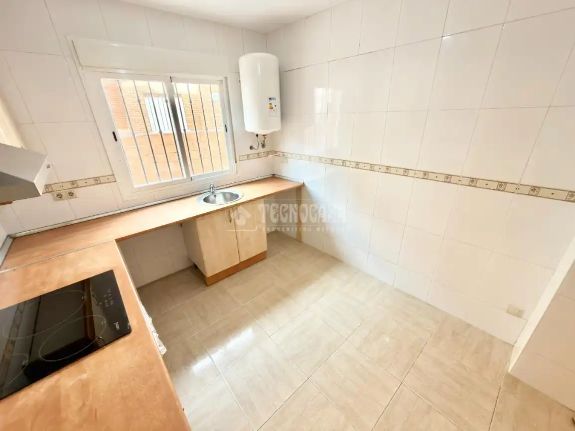 Cocina de Casa adosada en venta en Valdeaveruelo con Aire acondicionado, Calefacción y Balcón