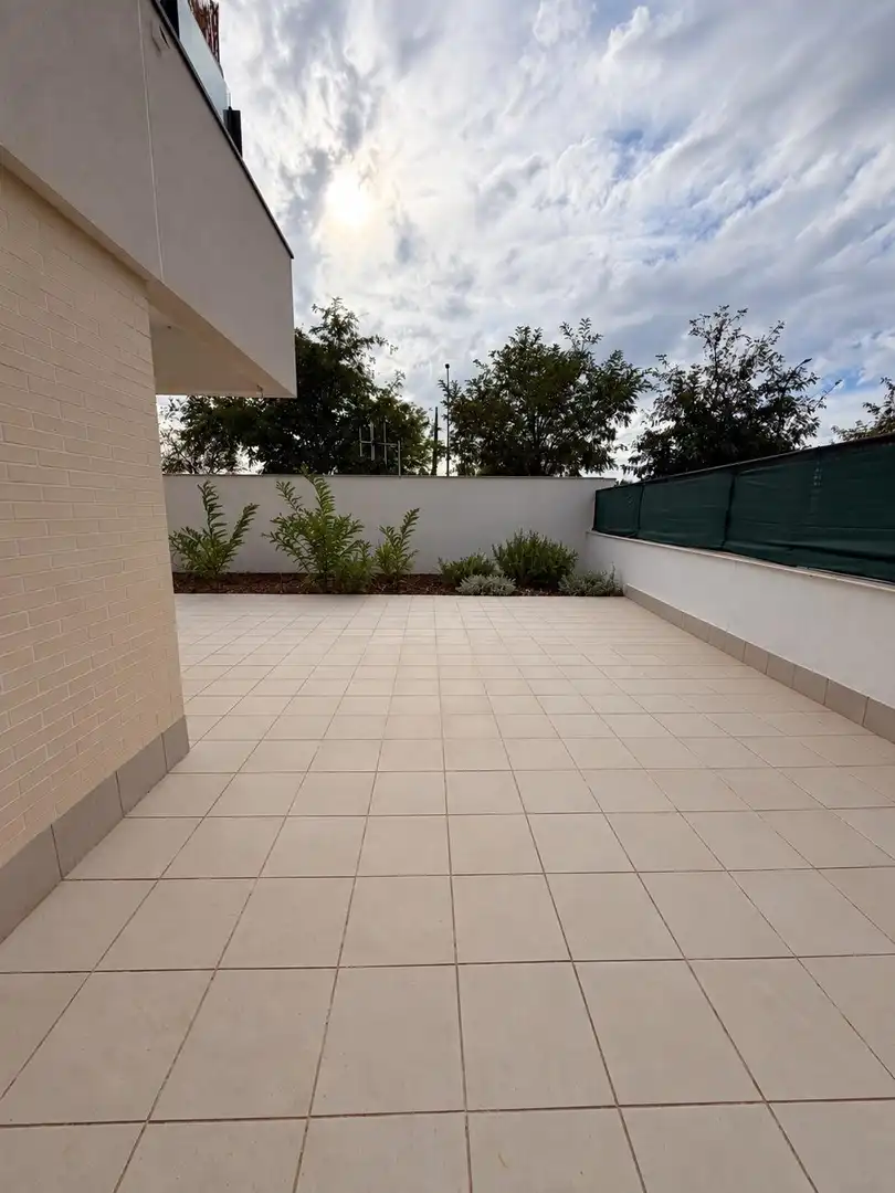 Erdgeschosswohnung mit Pool zum Verkauf in Calle SANTA ANGELA DE LA CRUZ