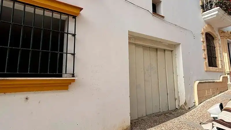 Gebäude zum Verkauf in Bornos