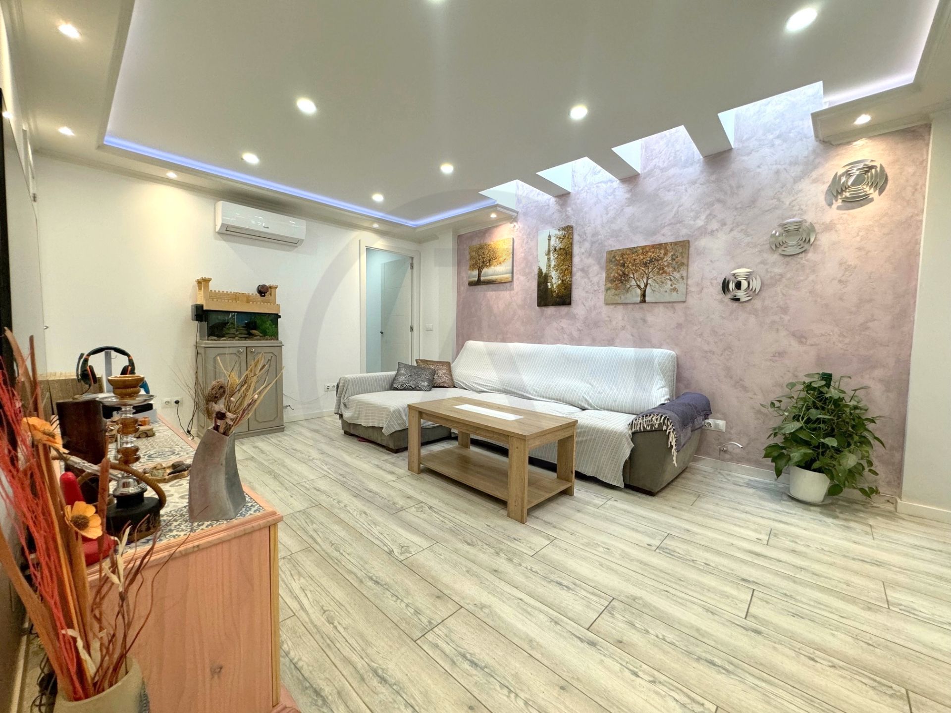 Sala d'estar de Casa adosada en venda en Terrassa amb Aire condicionat, Calefacció i Parquet