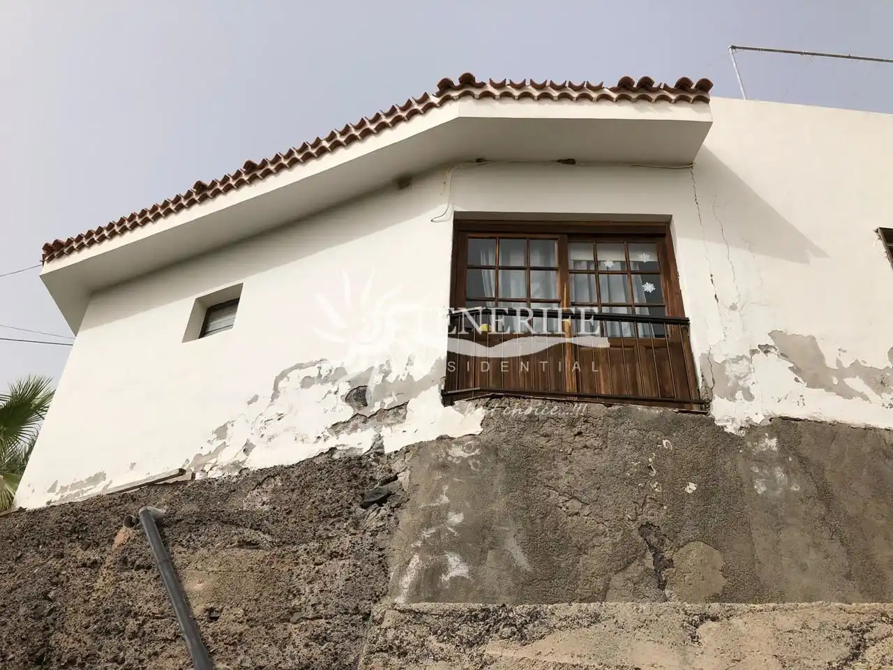Vista exterior de Finca rústica en venta en Guía de Isora con Jardín privado, Trastero y Amueblado