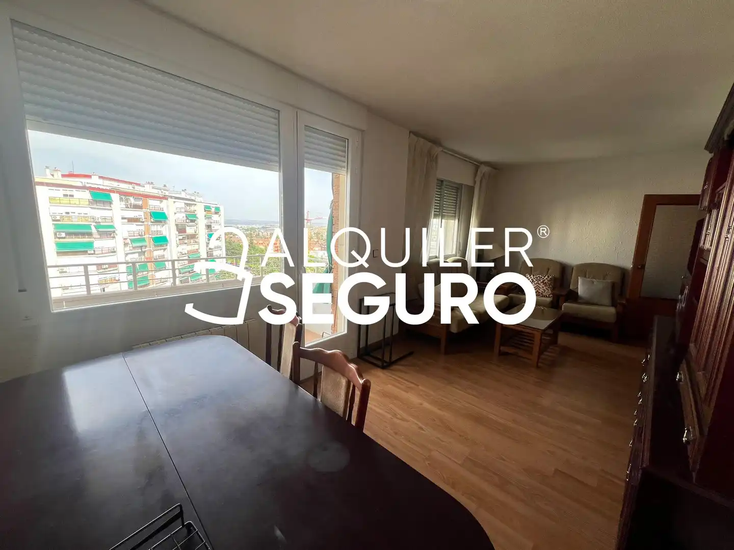 Vista exterior de Piso de alquiler en Madrid con Calefacción y Amueblado