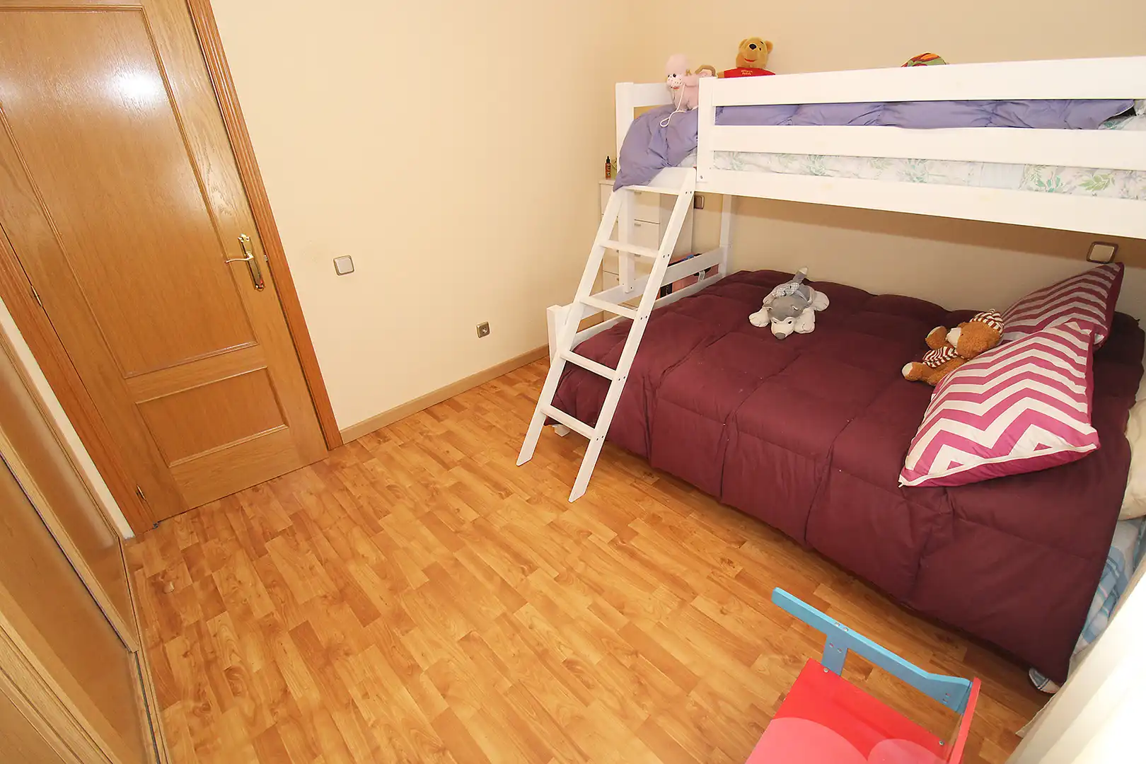 Habitación de Casa o chalet en venta en Torremocha de Jarama con Aire acondicionado, Calefacción y Jardín privado