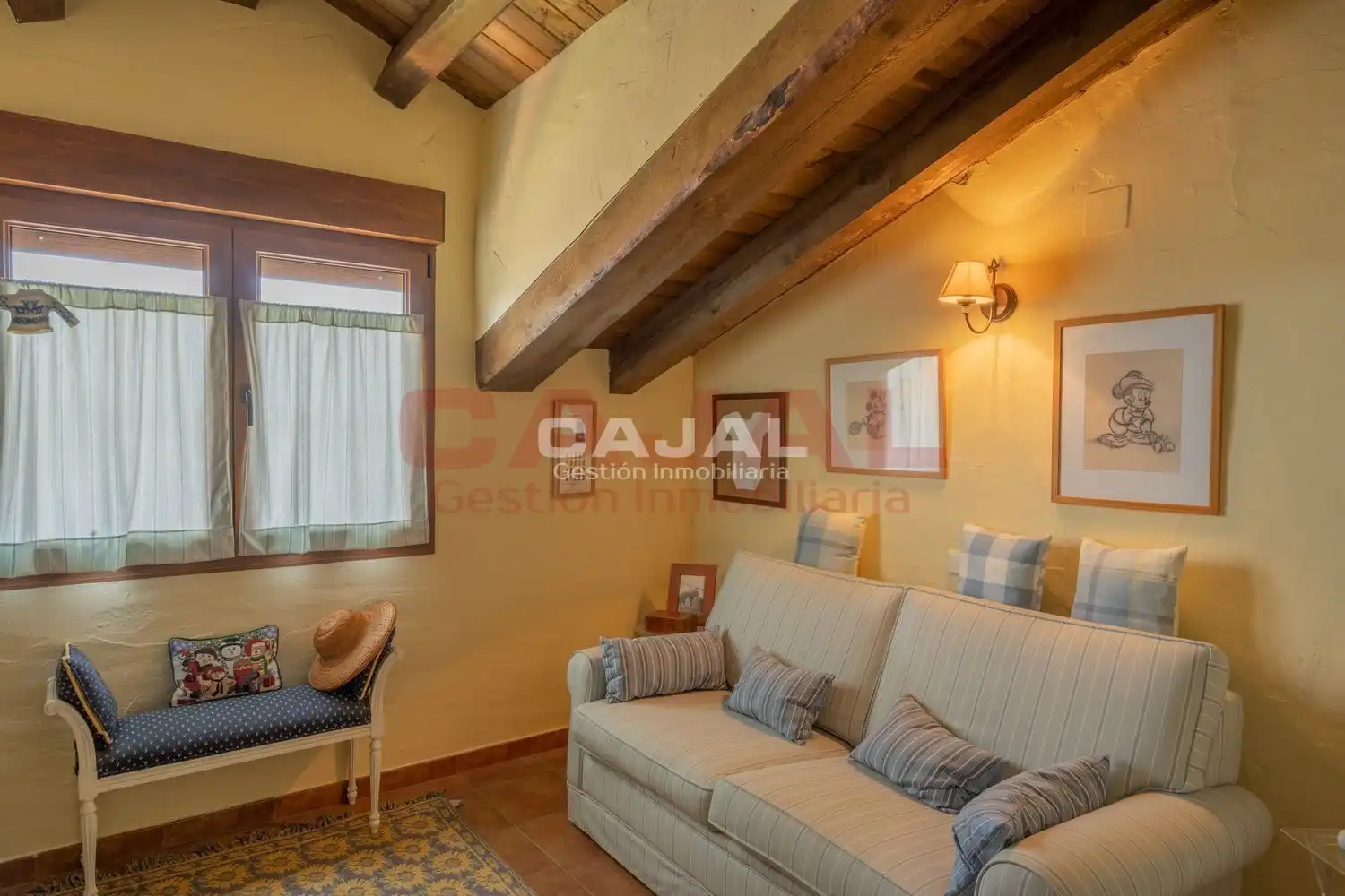 Sala de estar de Dúplex en venta en Grajera con Calefacción