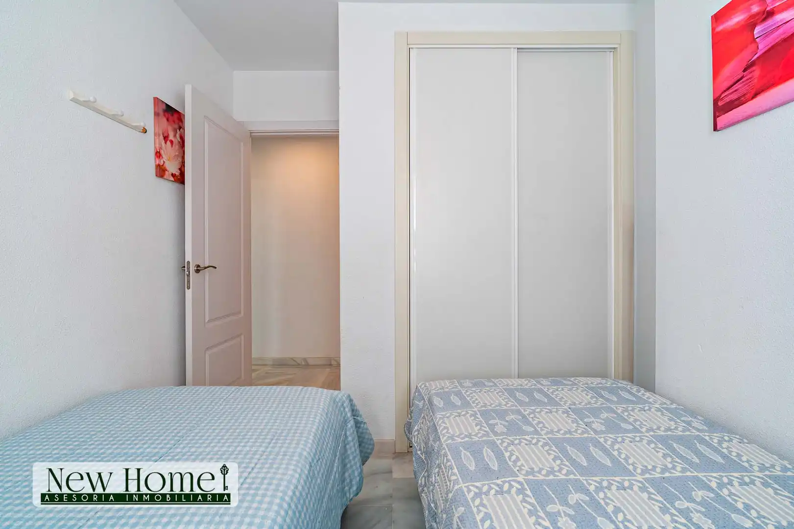 Bedroom of Flat for sale in Roquetas de Mar  with Terrace, Furnished and Community pool
