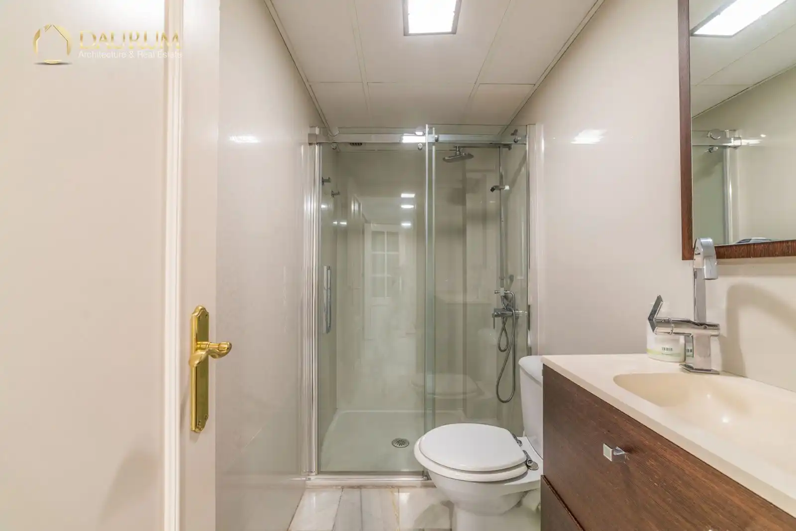Badezimmer von Maisonette zum Verkauf in San Juan de Aznalfarache mit Klimaanlage, Heizung und Terrasse