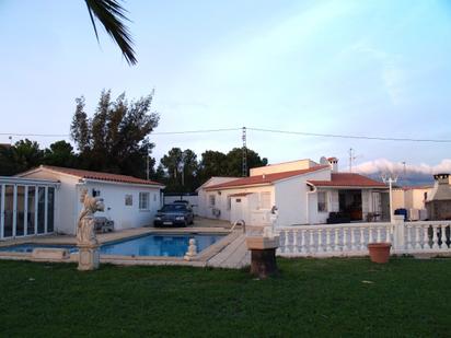 Exterior view of House or chalet for sale in L'Alfàs del Pi  with Air Conditioner and Swimming Pool