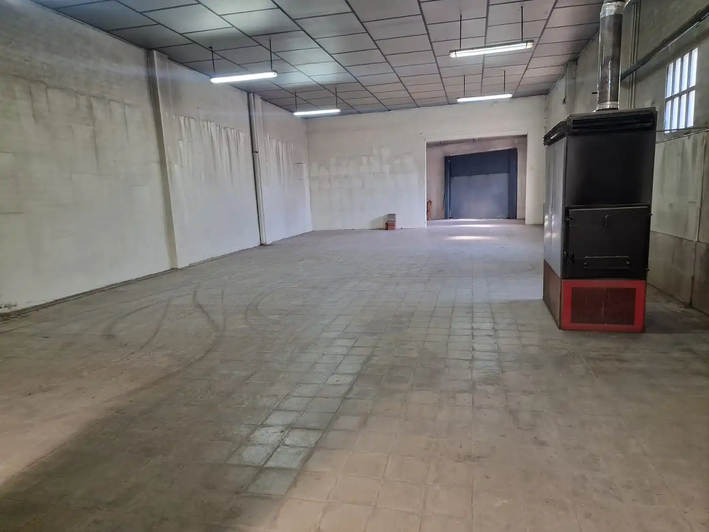 Nave industrial de alquiler en Carrer Font de Tarrés, Manlleu