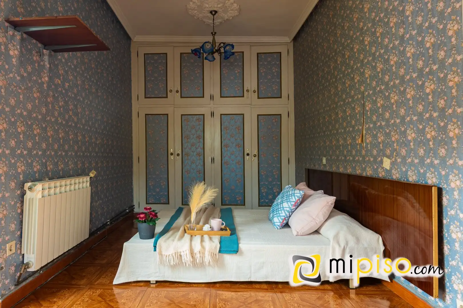 Bedroom of Flat for sale in Laredo  with Heating and Balcony