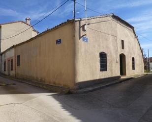 Vista exterior de Casa o xalet en venda en Santa María la Real de Nieva