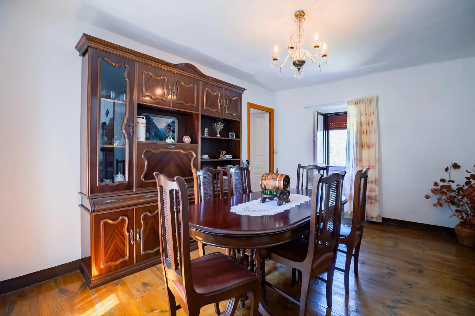 Comedor de Casa o chalet en venta en Aragüés del Puerto con Jardín privado, Terraza y Amueblado