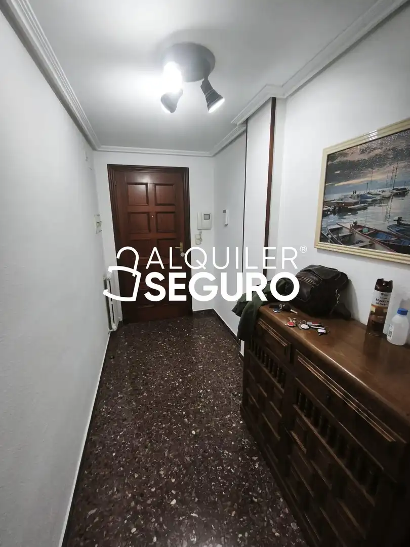 Piso de alquiler en Zaragoza con Calefacción, Terraza y Trastero