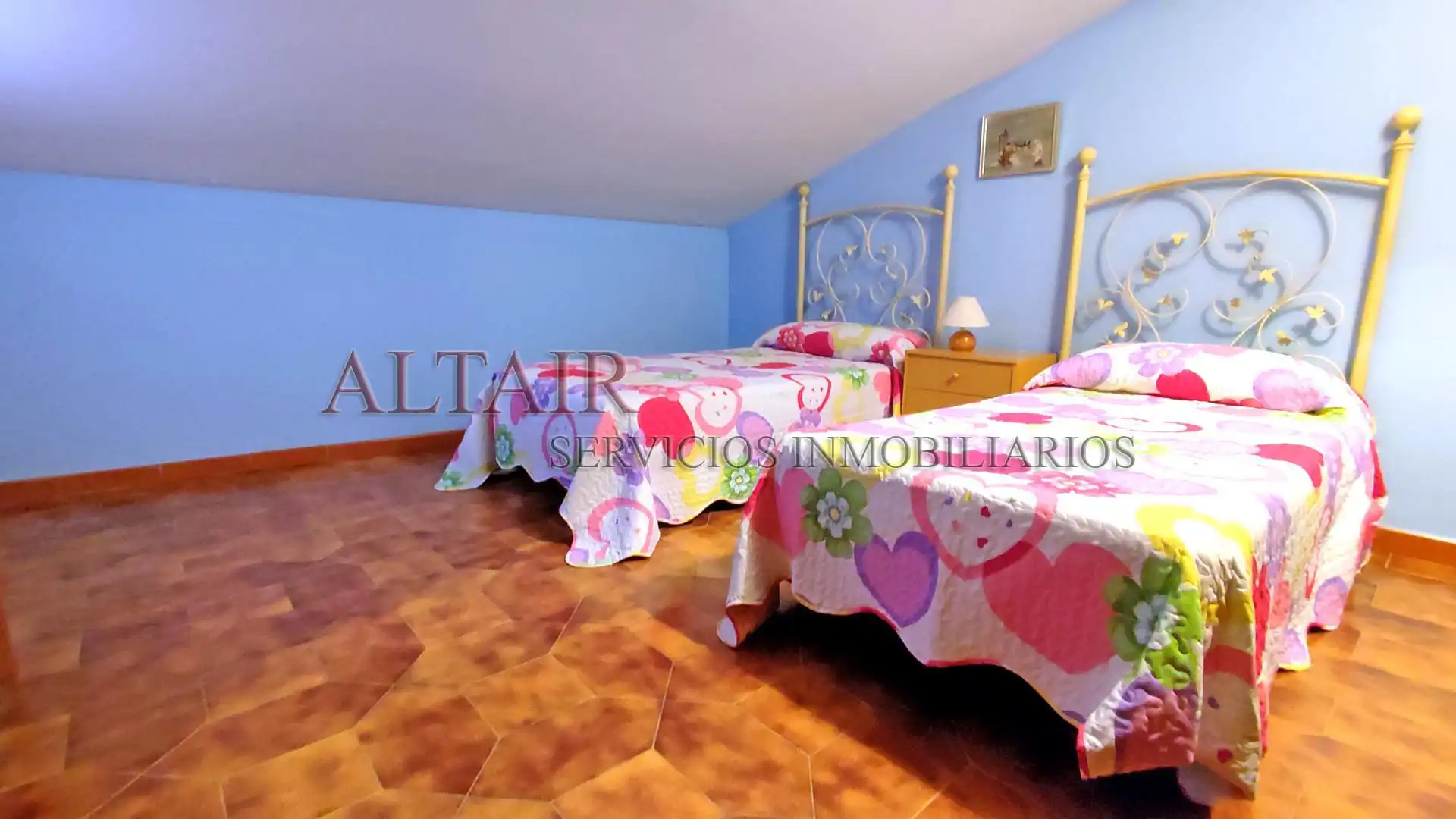 Habitación de Ático en venta en Navaluenga con Aire acondicionado, Calefacción y Terraza