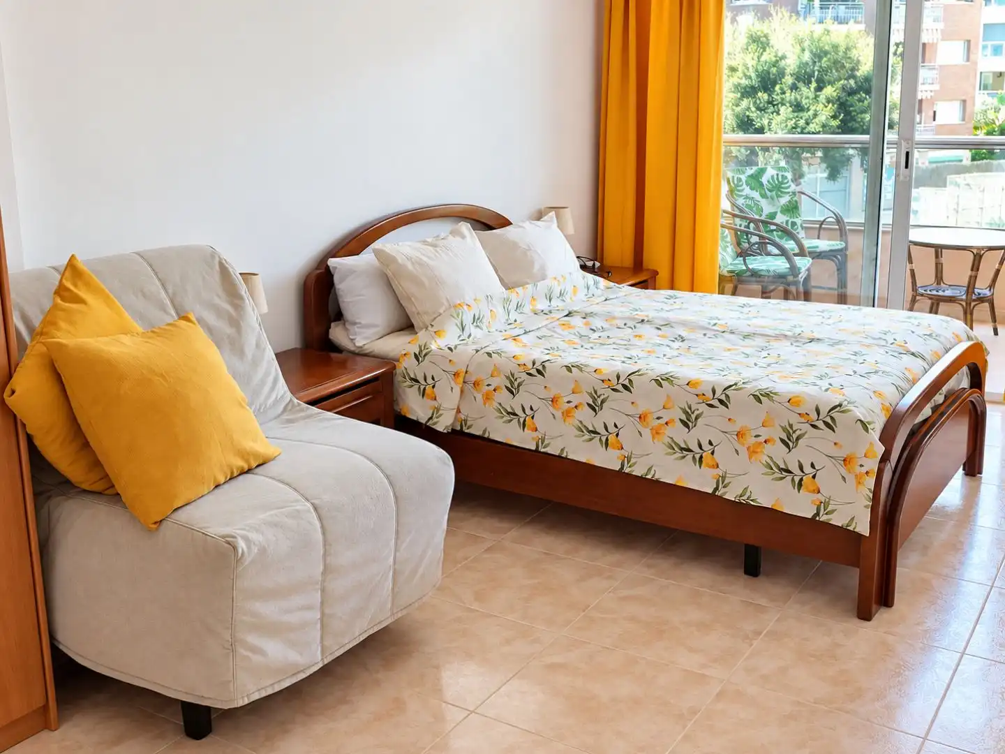 Habitación de Dúplex en venta en Lloret de Mar con Aire acondicionado, Terraza y Balcón