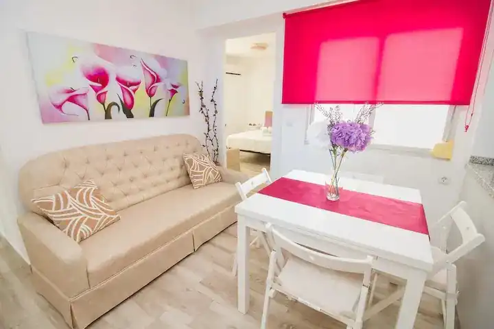 Sala de estar de Piso de alquiler en Málaga con Aire acondicionado y Amueblado