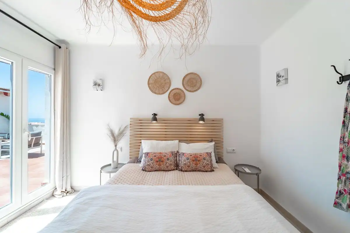 Schlafzimmer von Dachboden zum Verkauf in Nerja mit Klimaanlage, Heizung und Terrasse