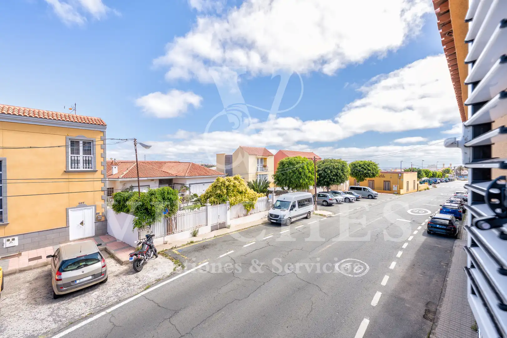 Vista exterior de Casa adosada en venta en Telde con Trastero