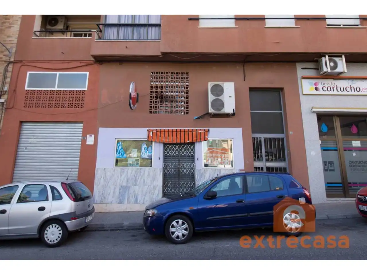 Vista exterior de Local en venda en Badajoz amb Aire condicionat