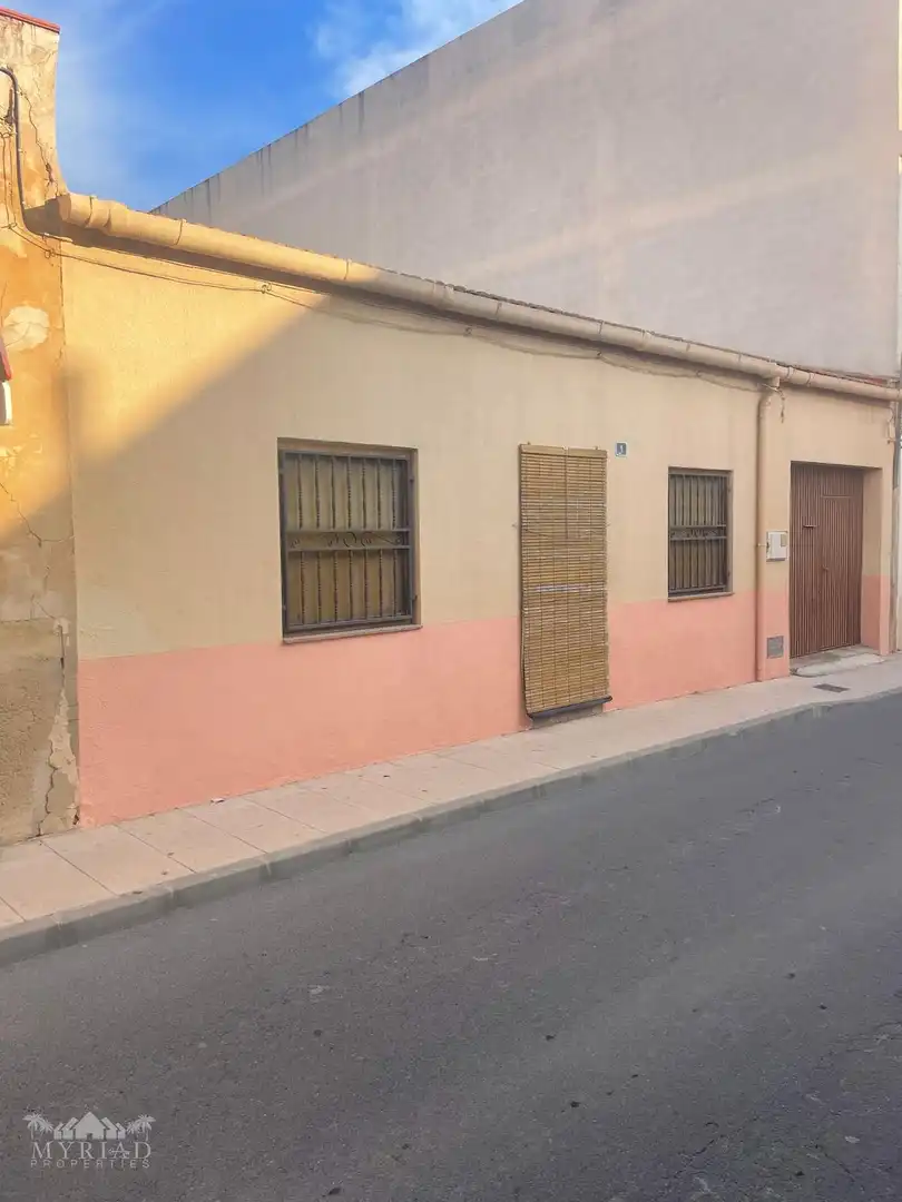 Reihenhaus zum Verkauf in El Pinós / Pinoso, imagen 4