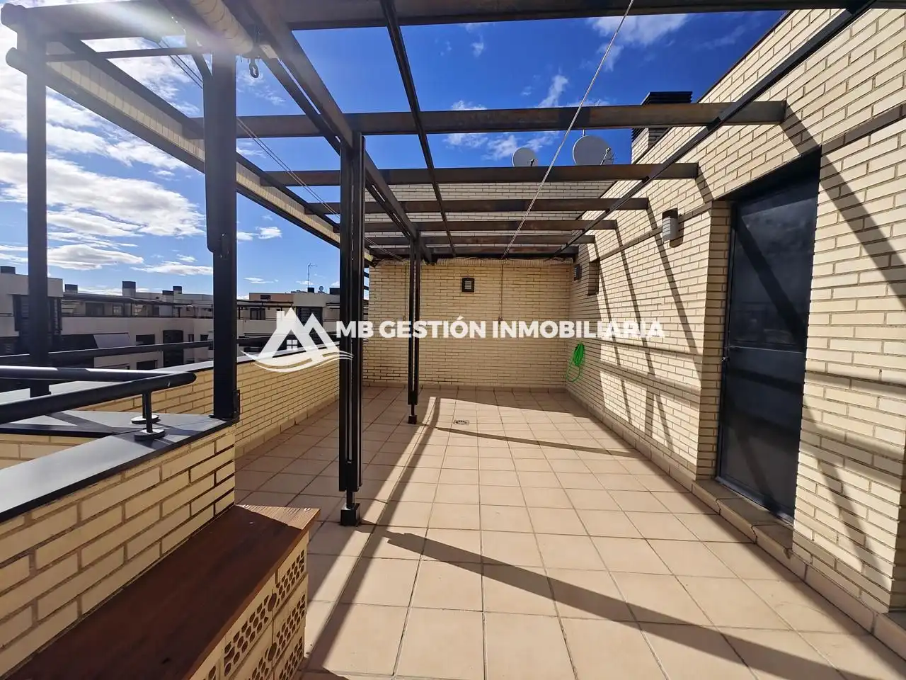 Terrace of Attic for sale in Fuenlabrada  with Air Conditioner, Heating and Private garden