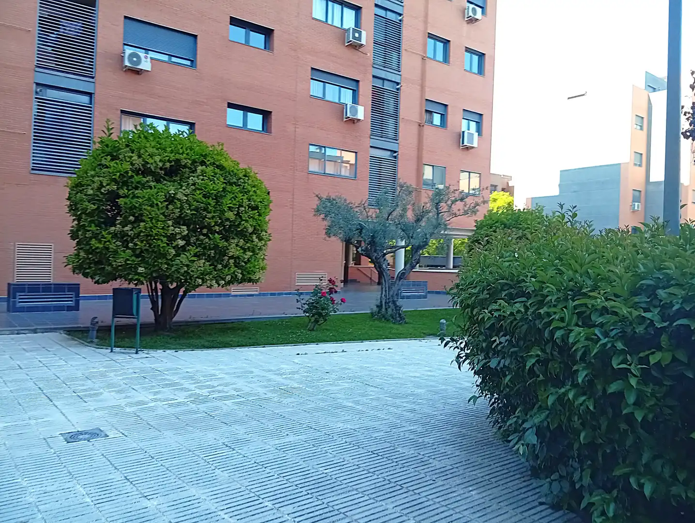 Vista exterior de Piso en venta en Valdemoro con Aire acondicionado, Calefacción y Jardín privado