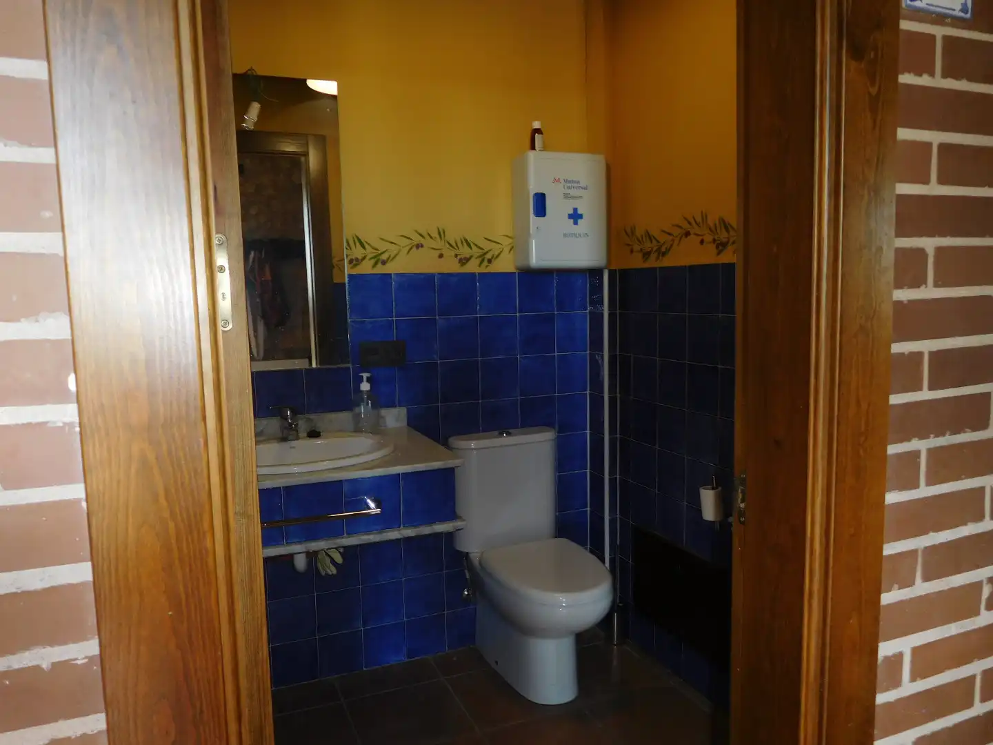 Bathroom of Houses for sale in Villazopeque  with Heating, Private garden and Storage room