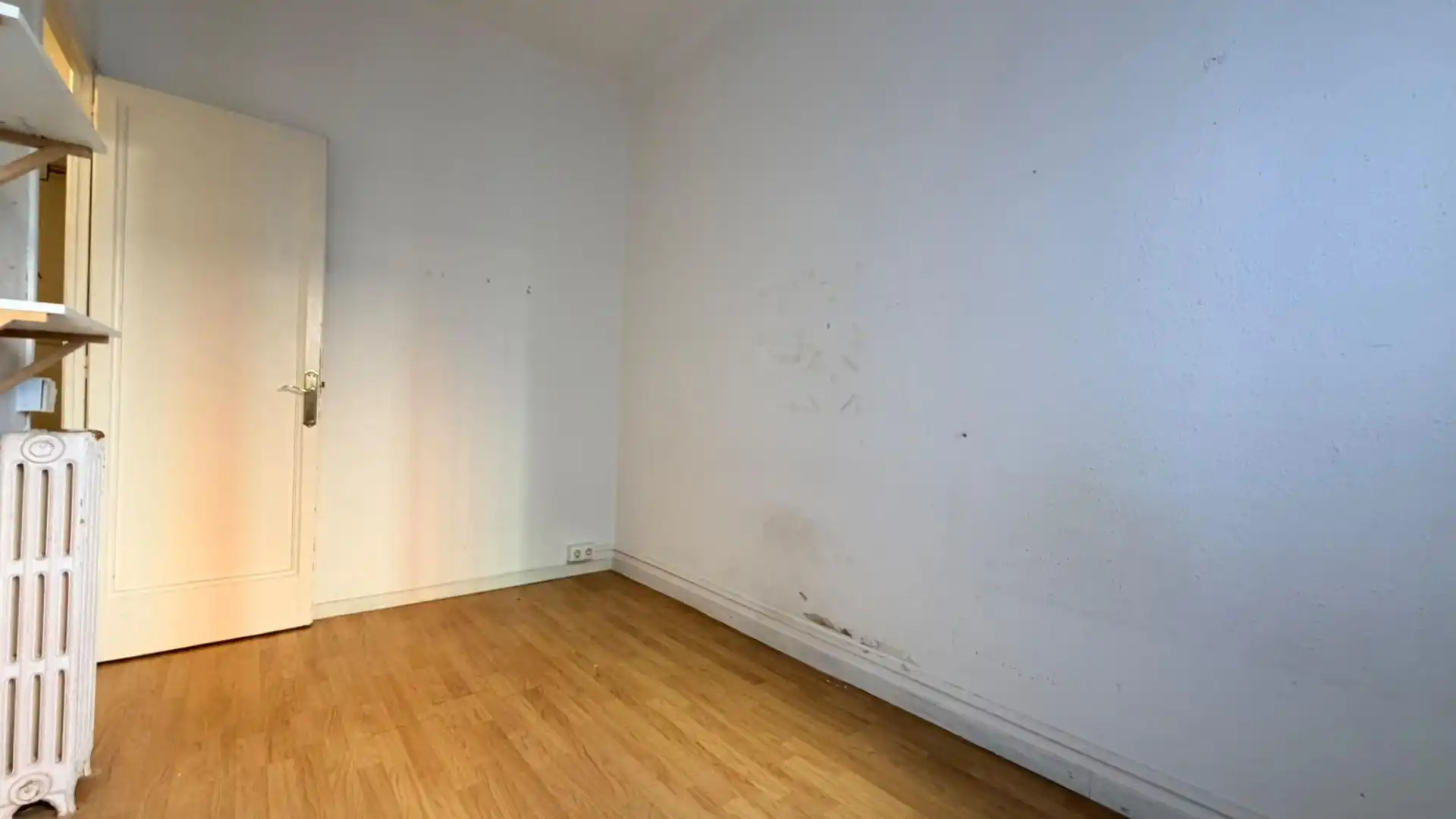 Habitación de Piso en venta en Barcelona con Parquet