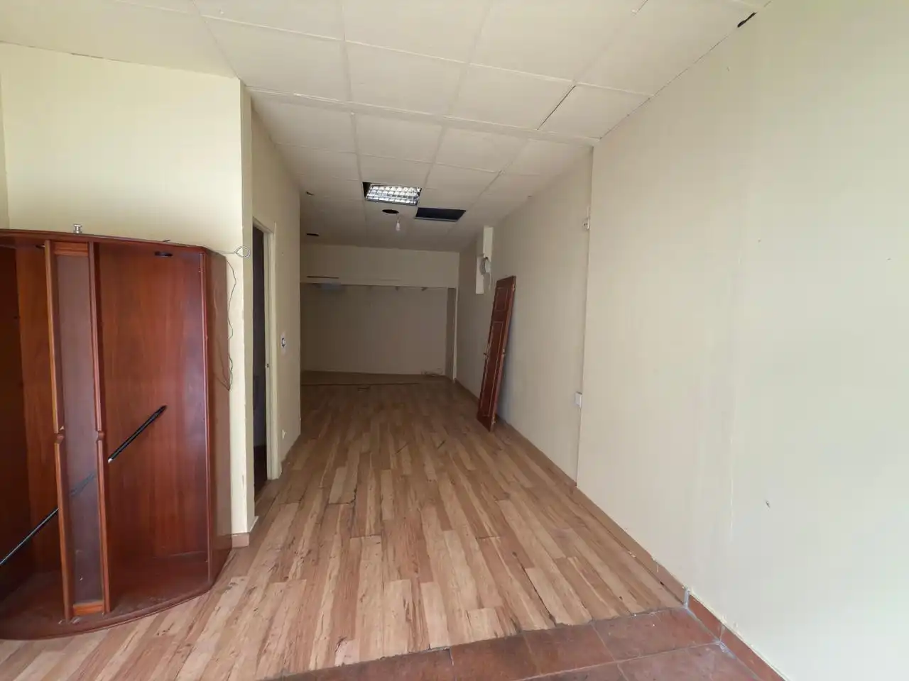 Geschaftsraum zur Miete in Muguruza Kalea, Bagatza - San Vicente