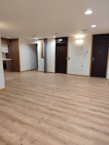 Piso en Alquiler en Carrer dels Agullers, 6 en Sant Pere, Sta. Caterina i la Ribera