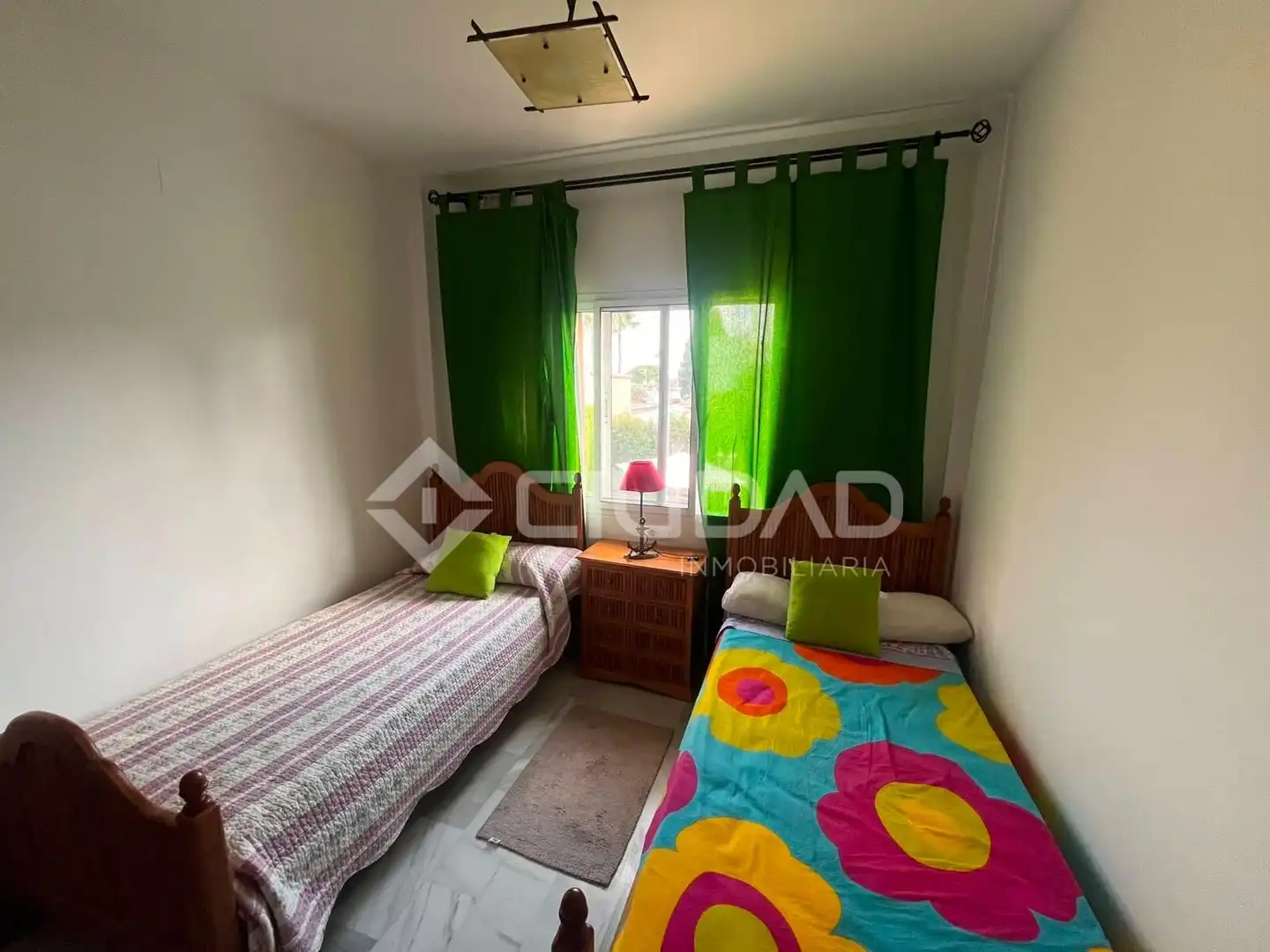 Habitación de Casa adosada en venta en Sanlúcar de Barrameda con Aire acondicionado, Jardín privado y Terraza