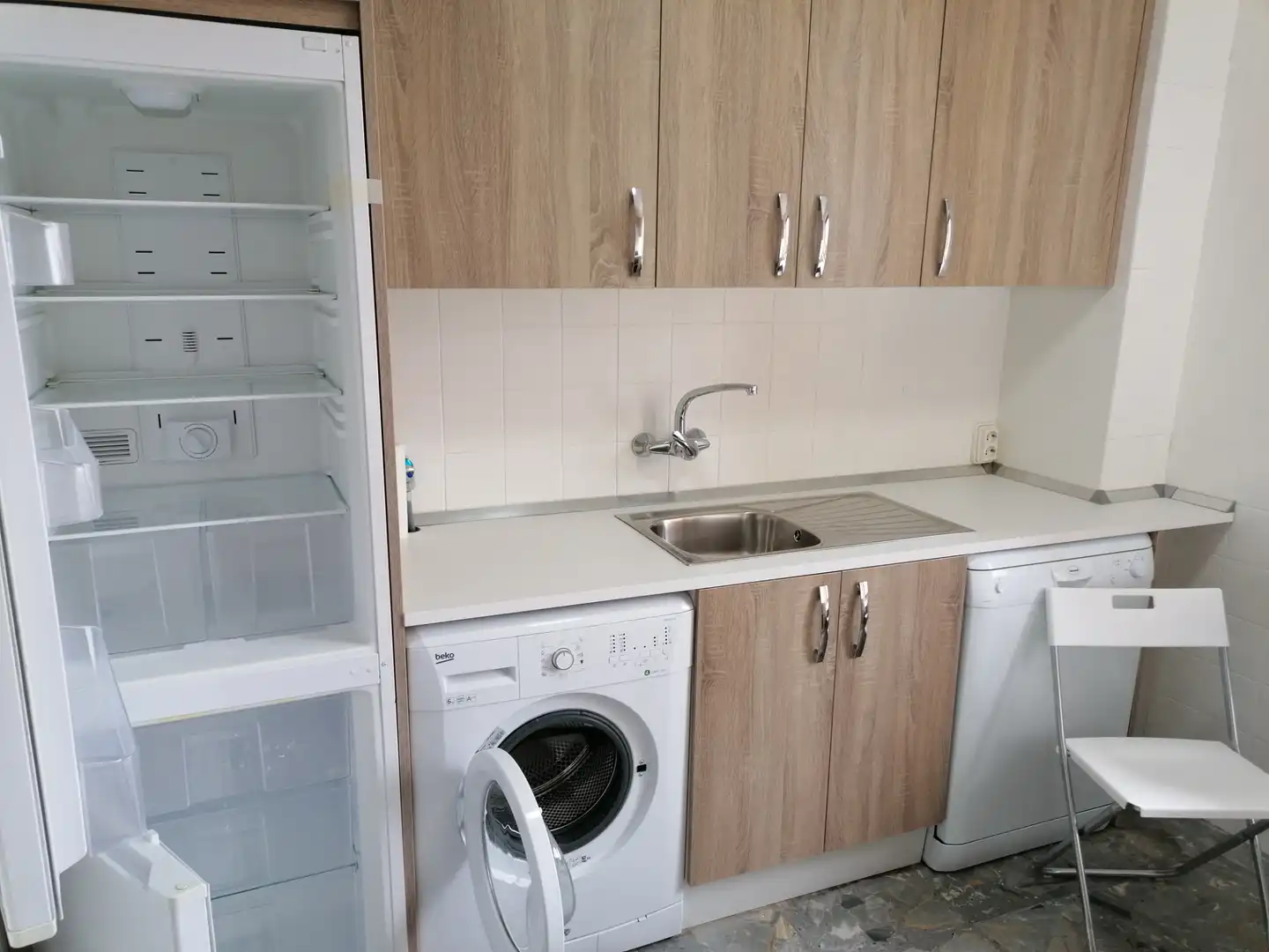 Kitchen of Flat for share in Salamanca  with Heating, Furnished and Oven