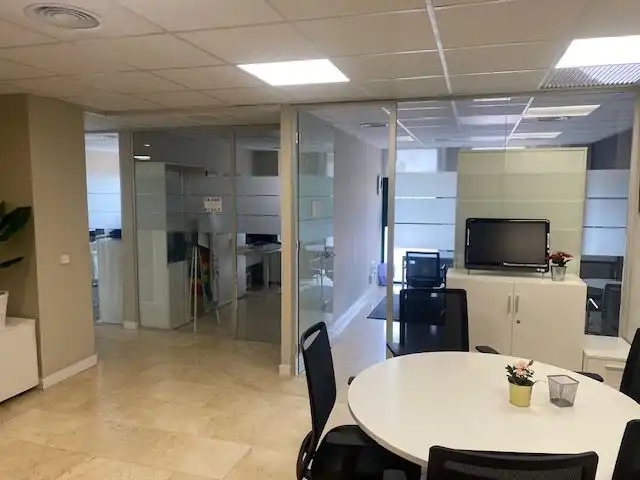 Oficina de alquiler en Leganés con Aire acondicionado, Calefacción y Amueblado